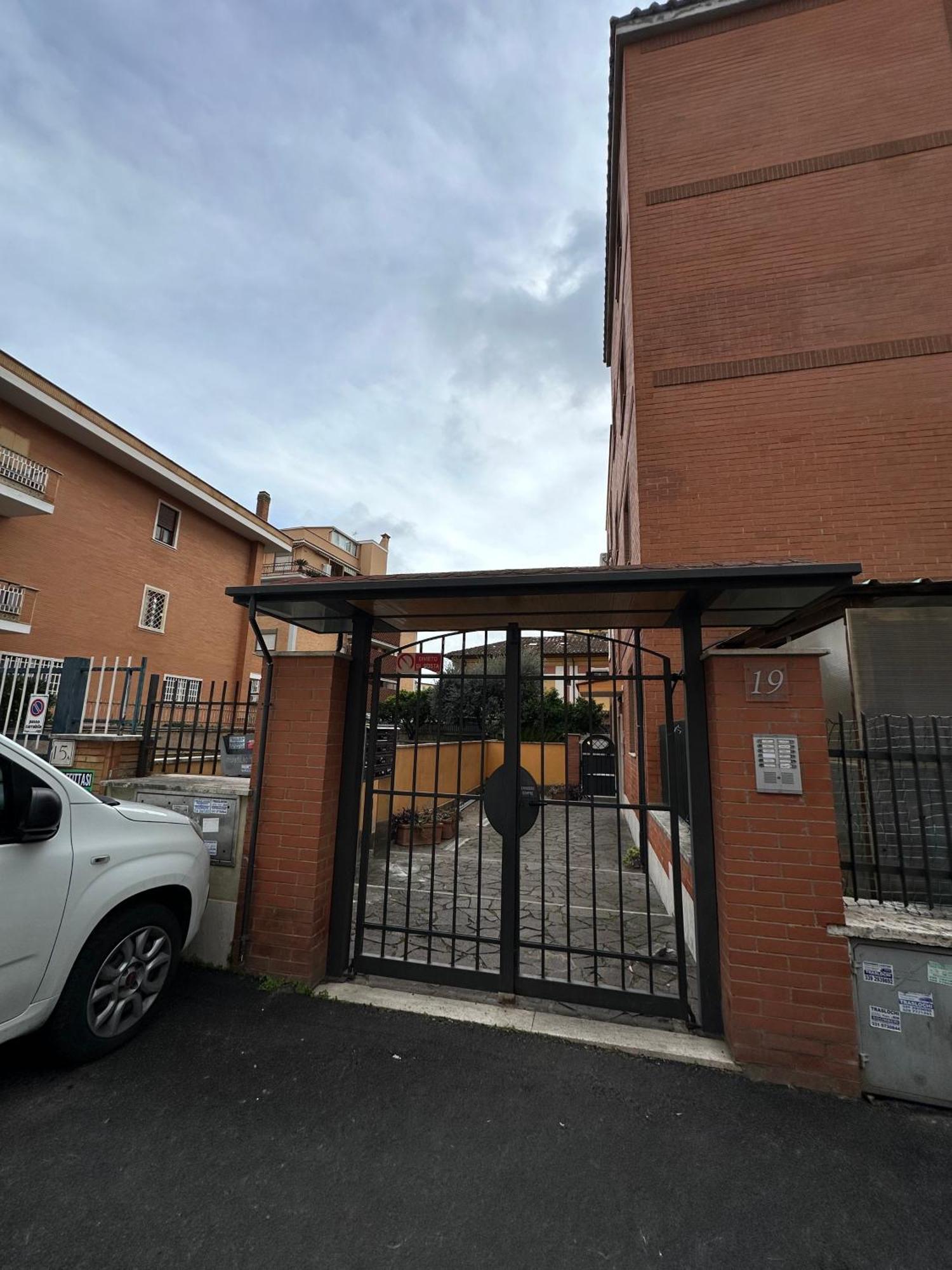 Apartament Il Nido Di Roma - Ospedale Gemelli & Garden Zewnętrze zdjęcie